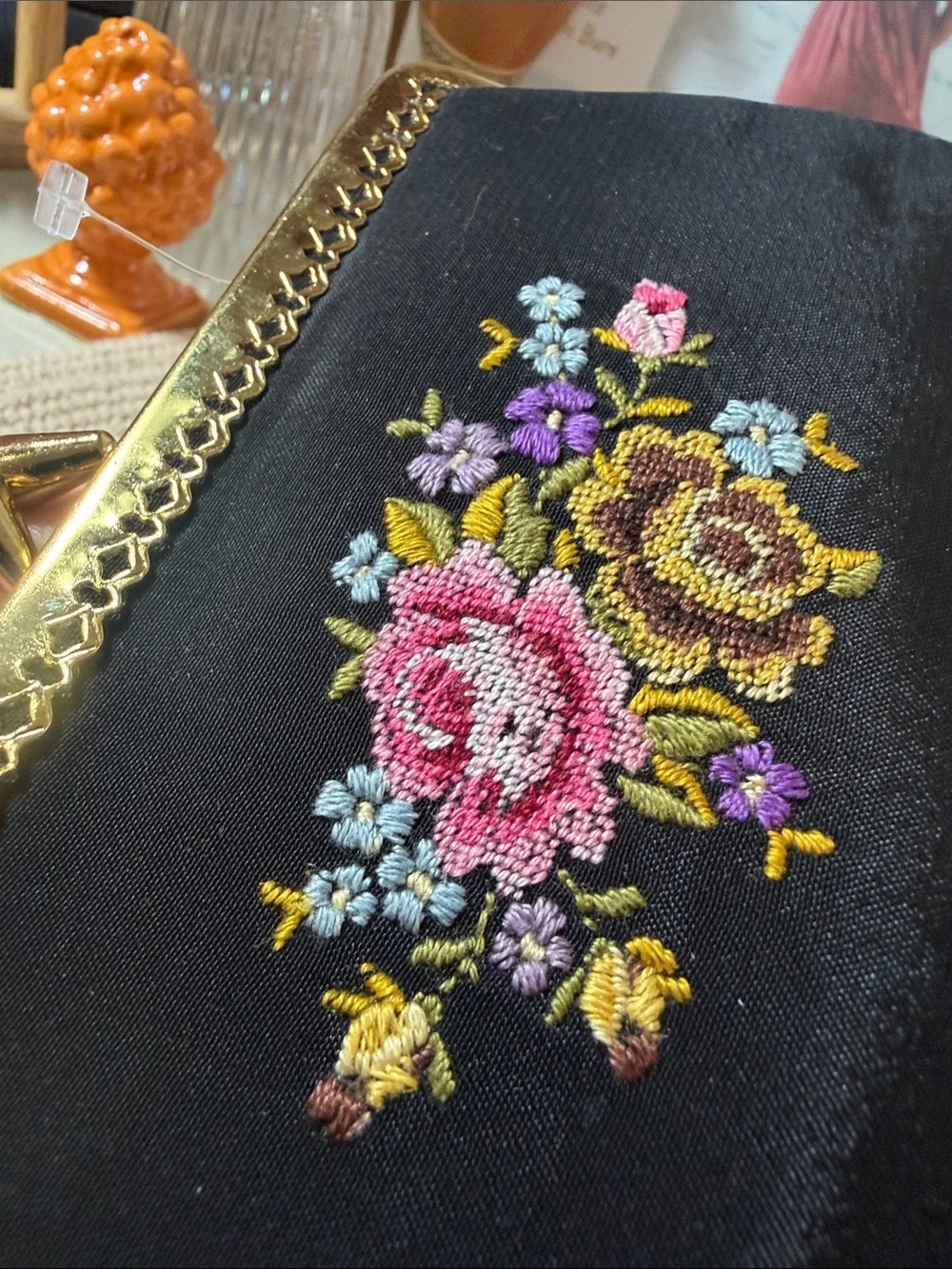 Vintage Austrian J.R. Embroidered Floral Kiss Lock Coin Purse Black Gold